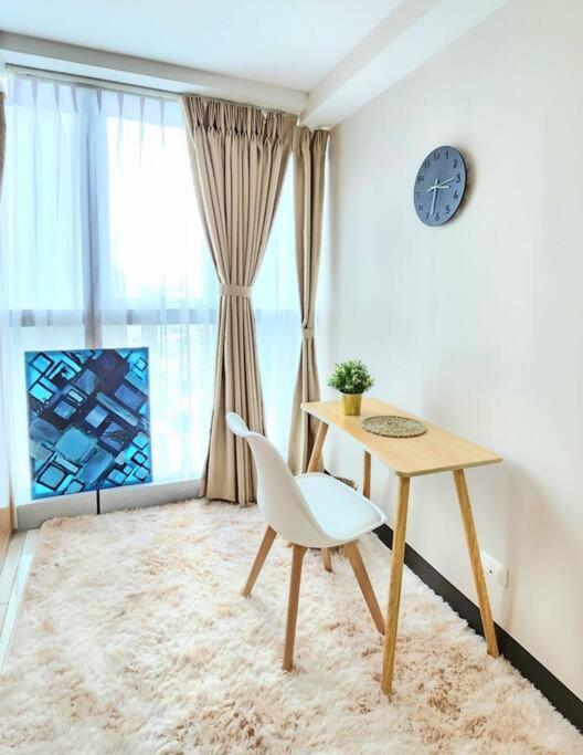 Cosy Executive 1 Bedroom Uptown Parksuites Ultra Fast Internet Манила Экстерьер фото